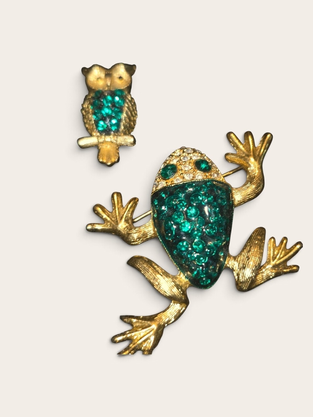 Vintage Frog and Owl (JJ Jonette) Brooch Set with Emerald Green Rhinestones